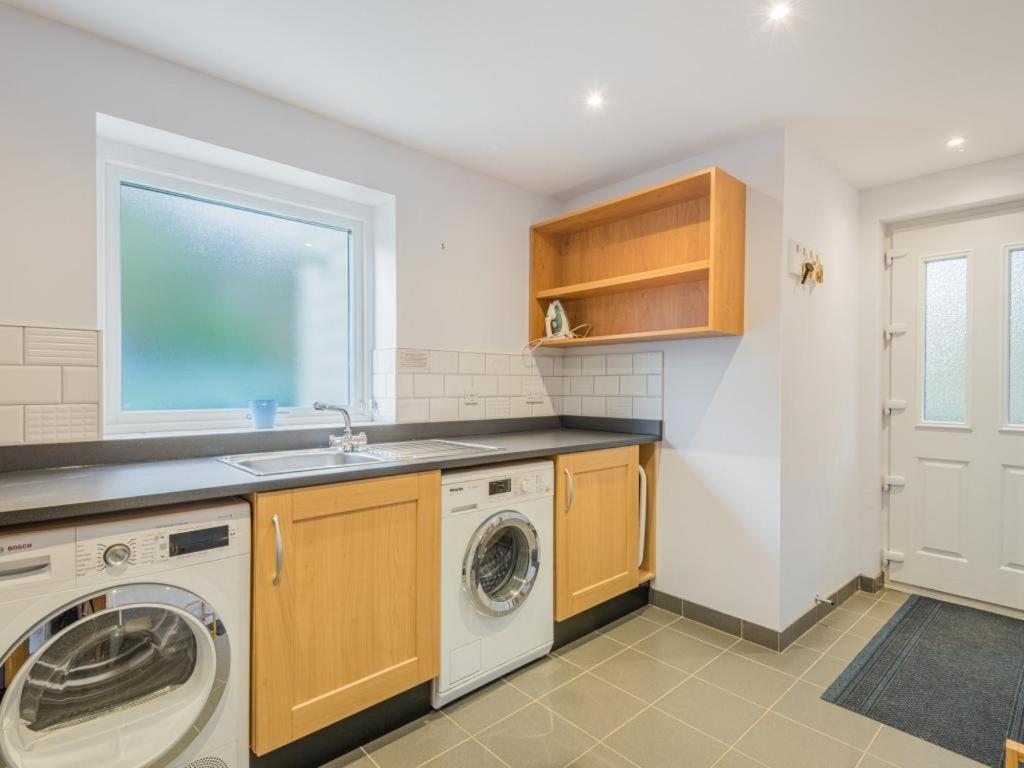 3 Bed In Ambleside Sz412别墅 外观 照片